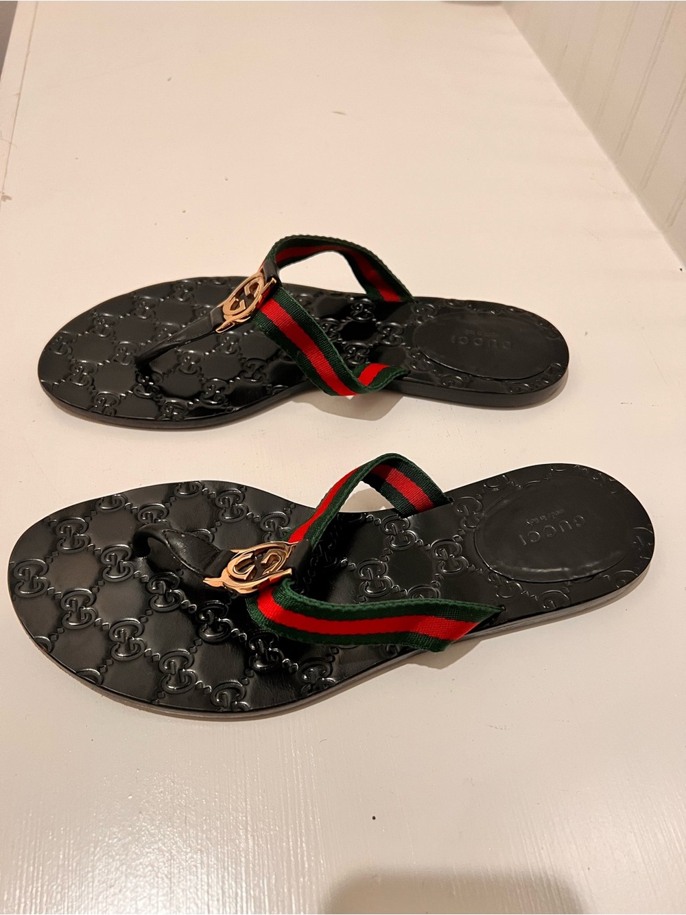Gucci Black Jelly Sandals with Red & Green Web and Gold GG - Picture 2 of 3